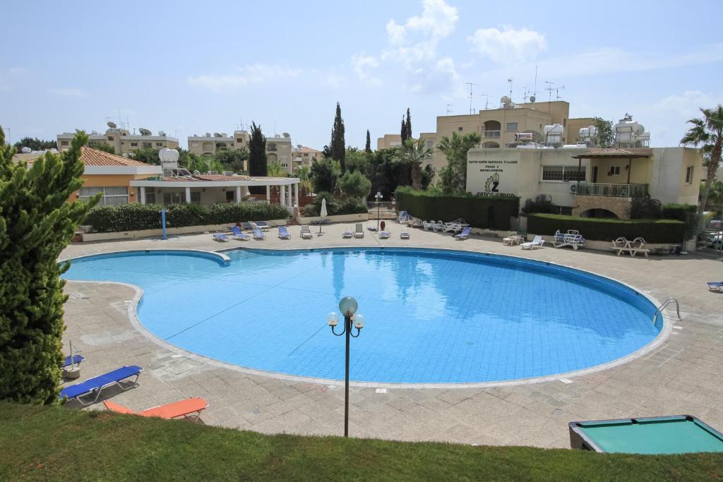 Santa Barbara Complex Apartment Лимасол Екстериор снимка