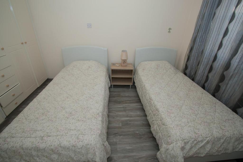 Santa Barbara Complex Apartment Лимасол Стая снимка