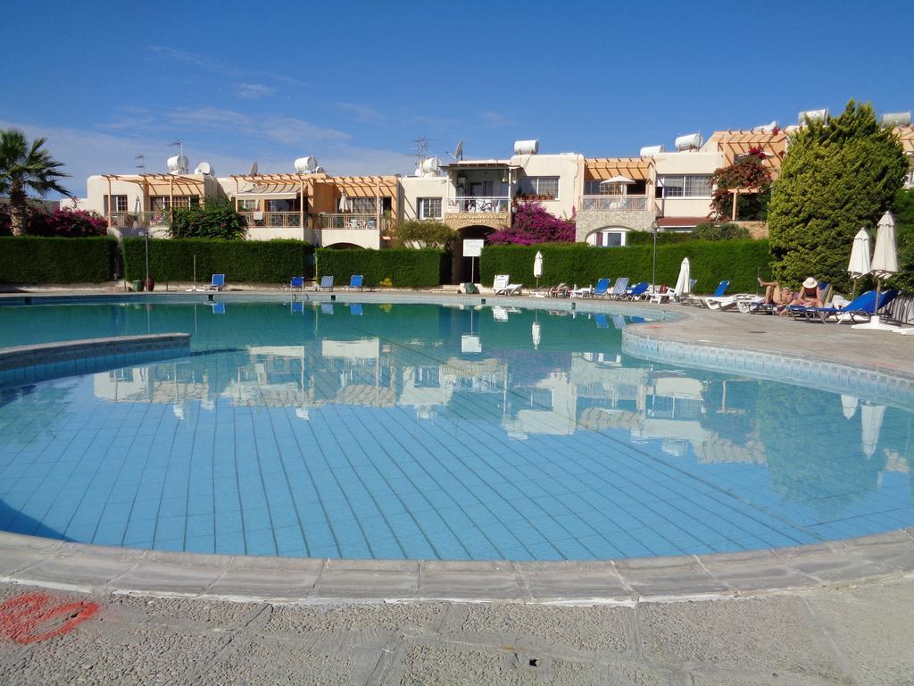 Santa Barbara Complex Apartment Лимасол Екстериор снимка