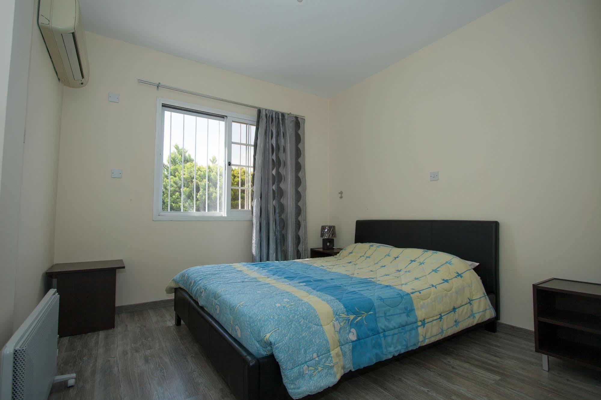 Santa Barbara Complex Apartment Лимасол Екстериор снимка