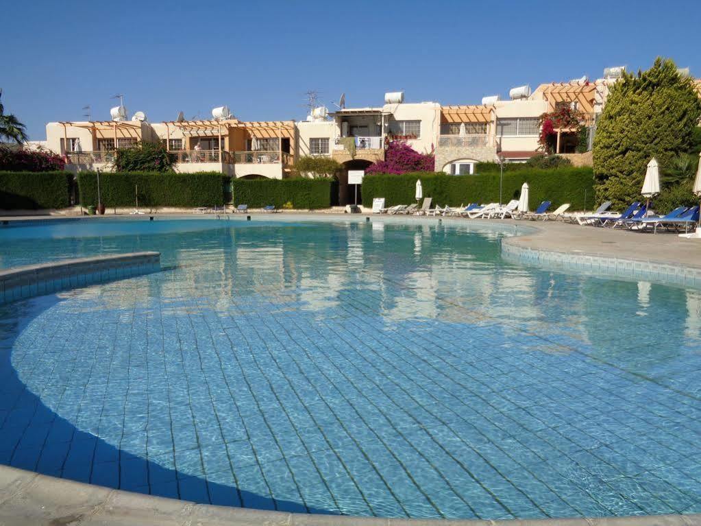 Santa Barbara Complex Apartment Лимасол Екстериор снимка